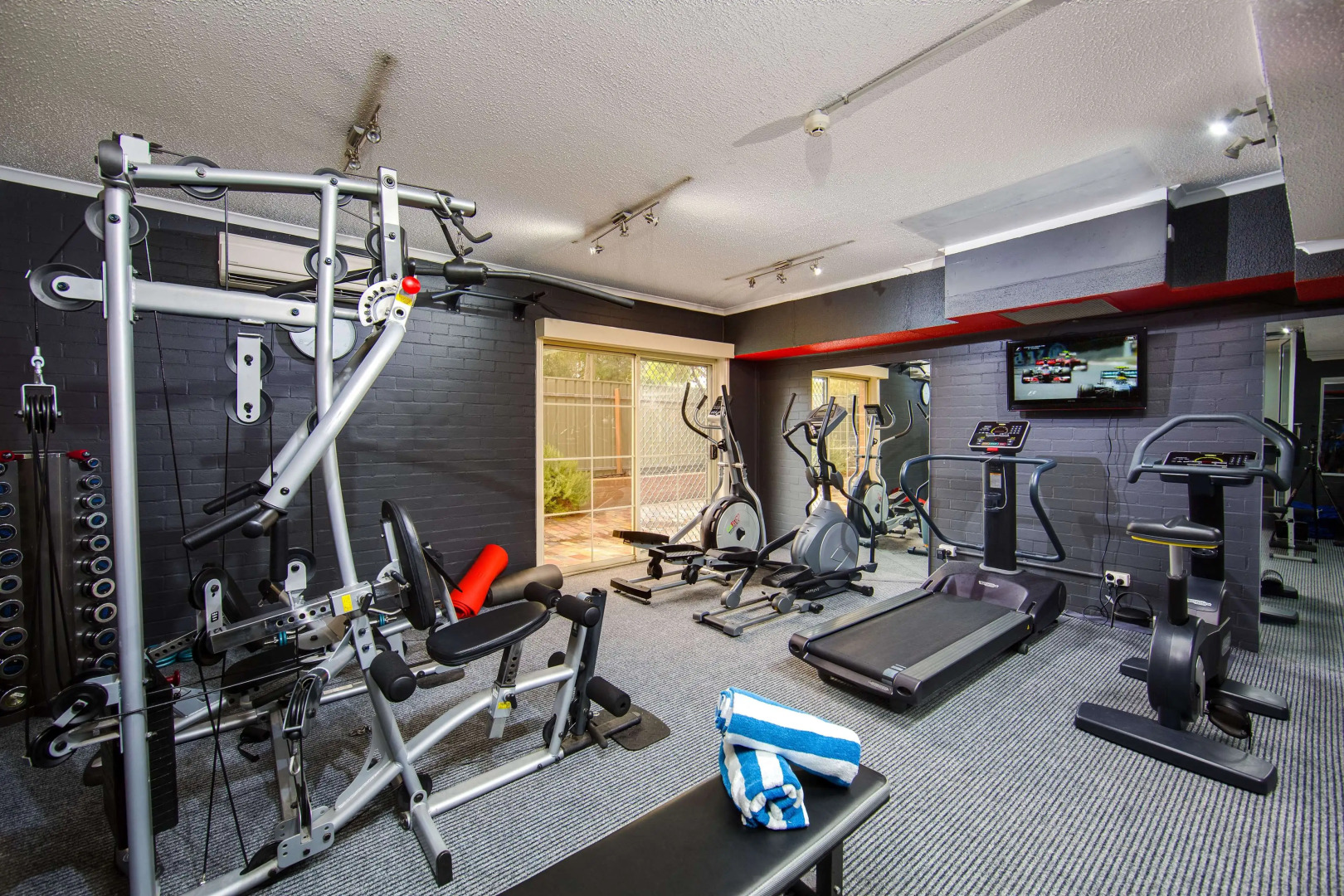 Best Western Plus Hovell Tree Inn