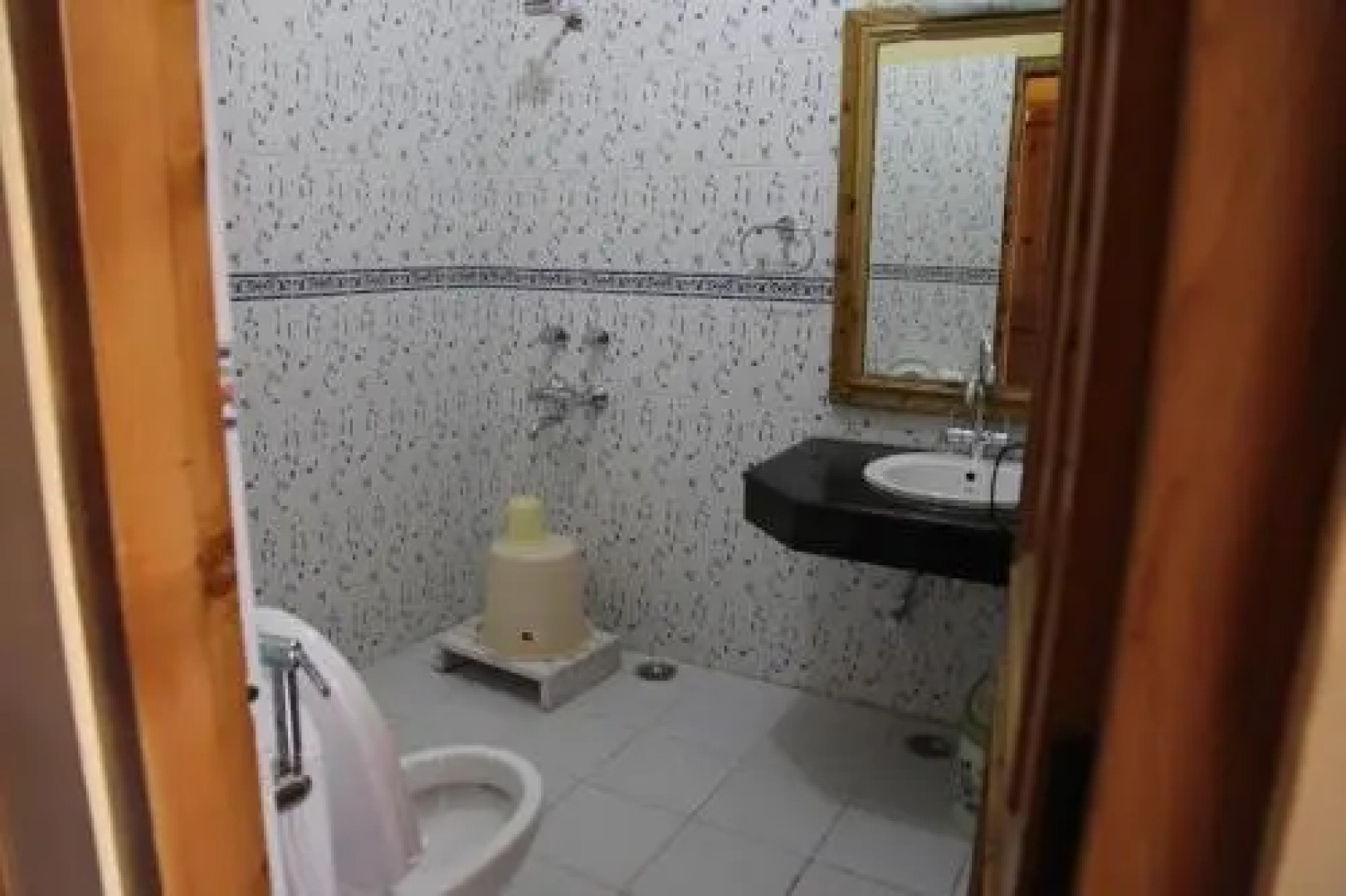 Hotel Naggar Delight