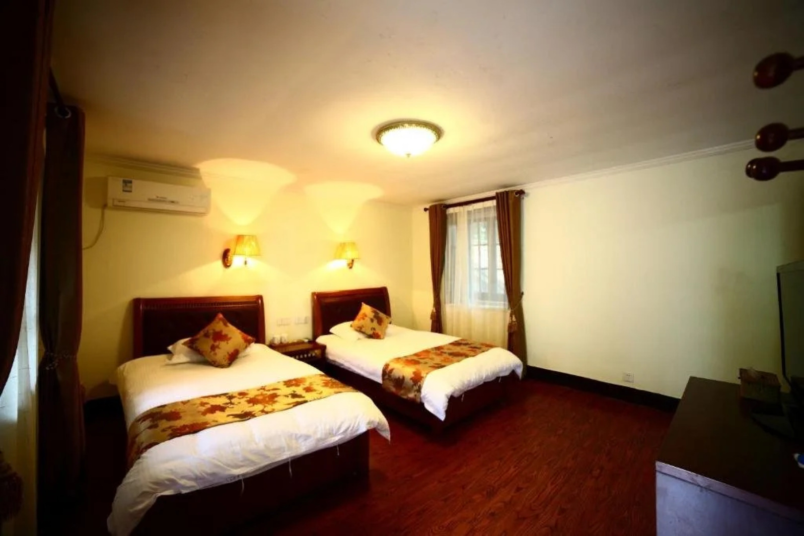 Moganshan Mantin Holiday Hotel