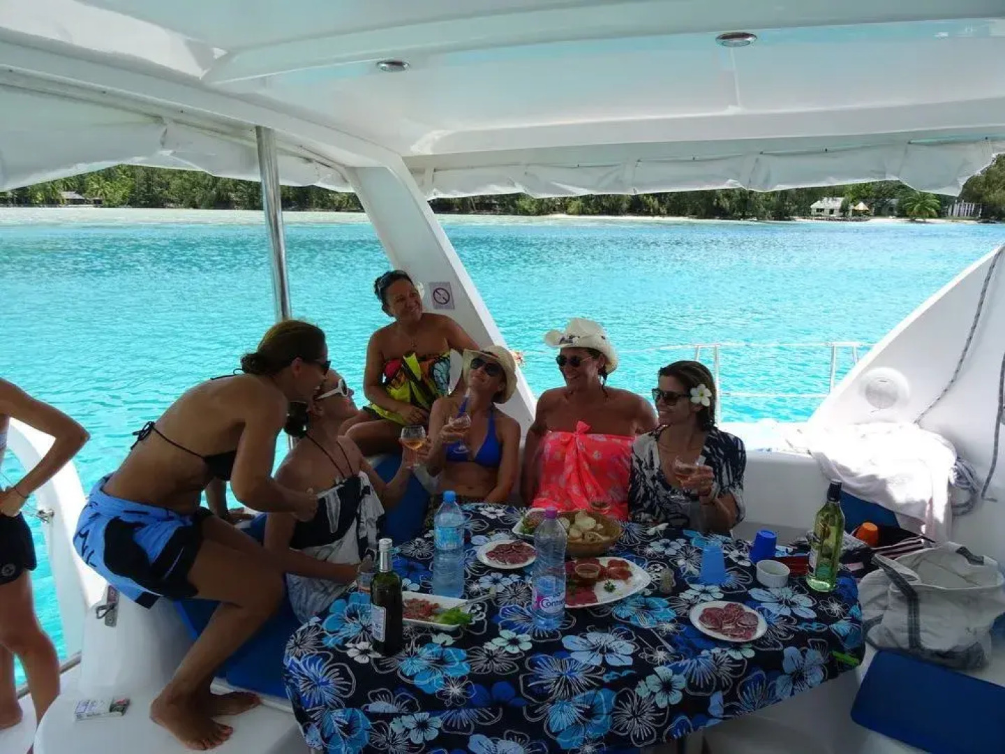 Tahiti Sail and Dive