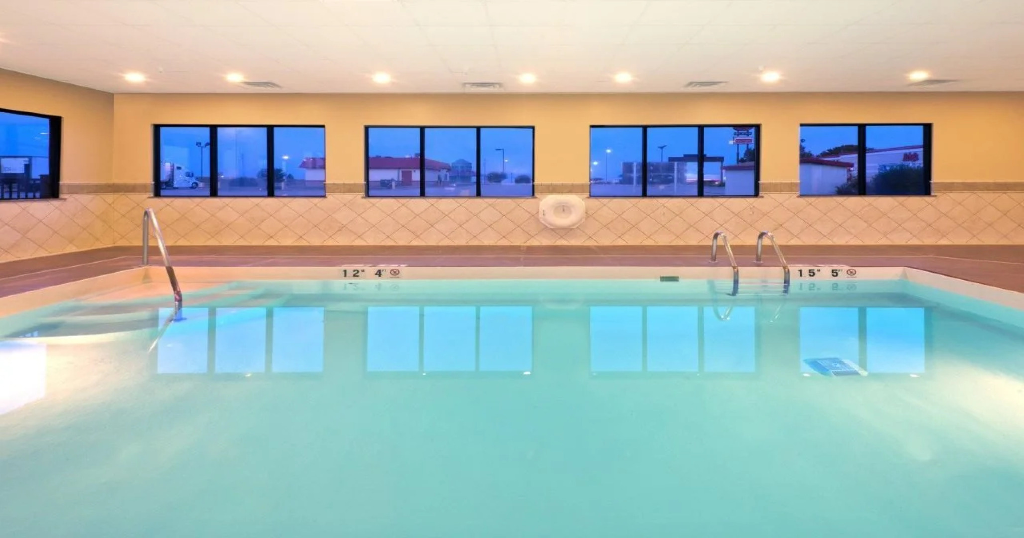 Holiday Inn Express Hotel & Suites Colby