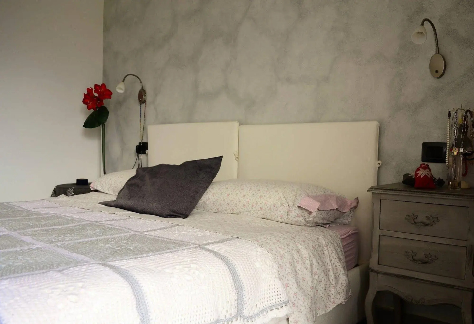 Appartamento Vista Lago Red & Grey