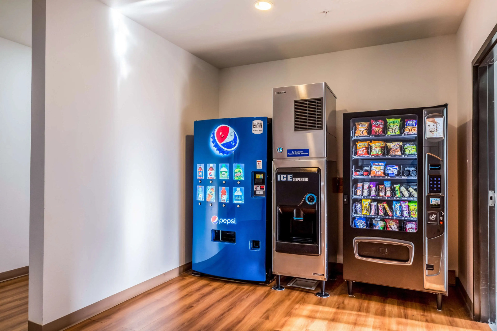 Motel 6 Jourdanton, TX