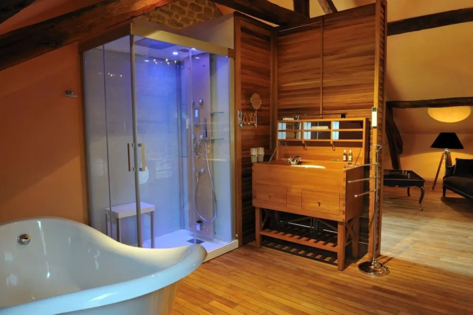 Le Domaine Chateau du Faucon