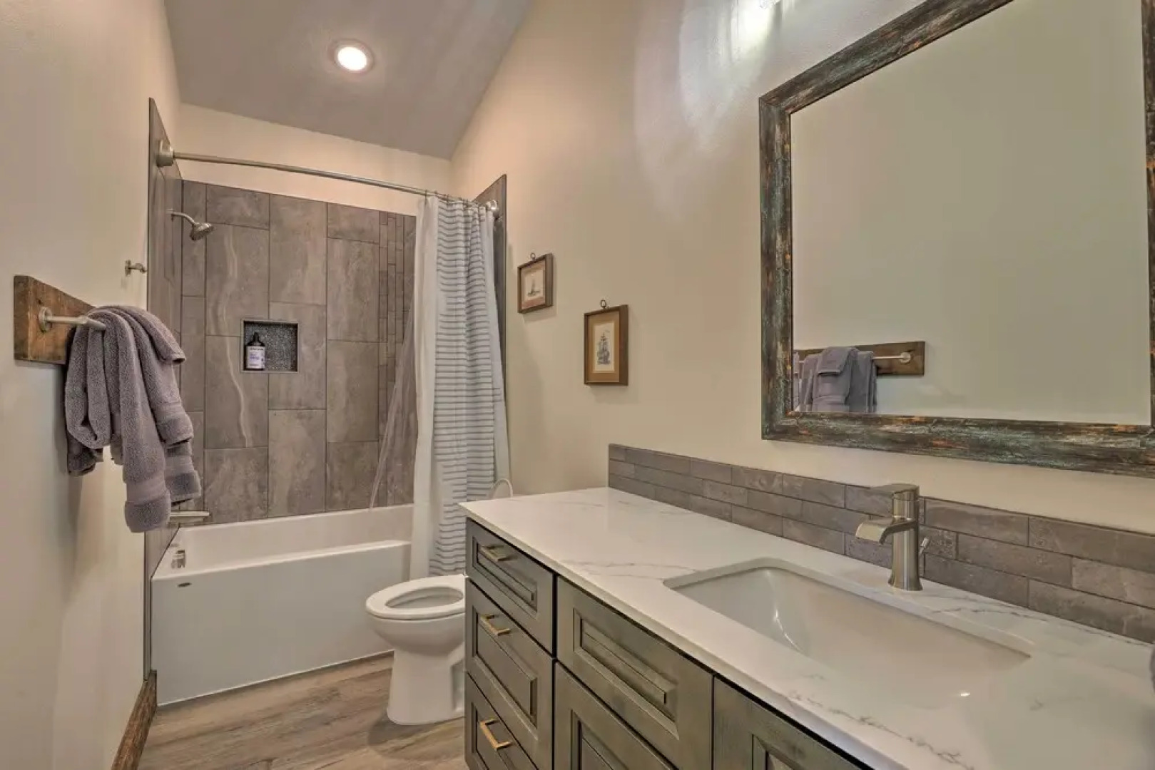 Sanderling Sea Cottages, Unit 7 w/ Beach Access!