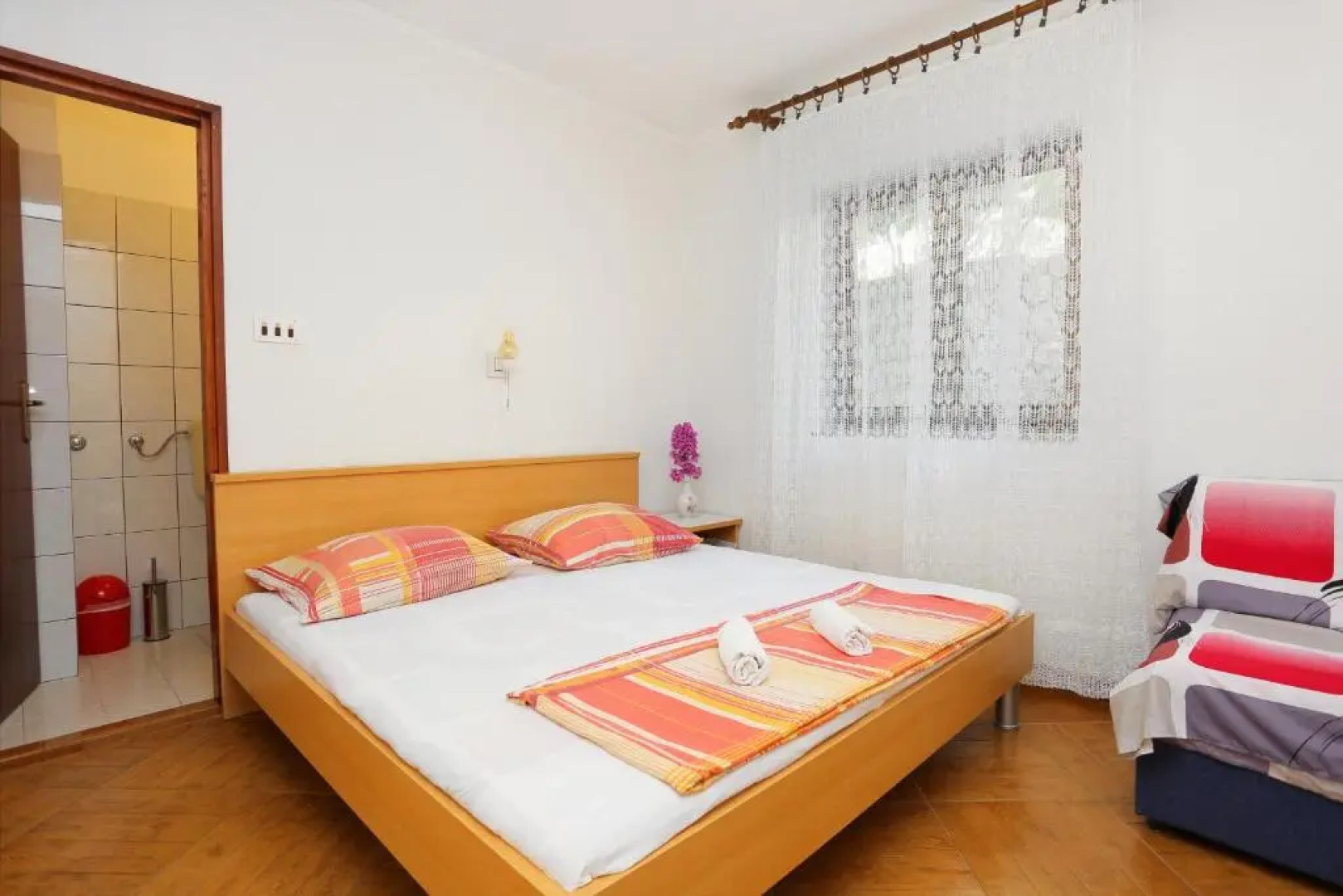 Apartments by the sea Drvenik Donja vala, Makarska - 19006