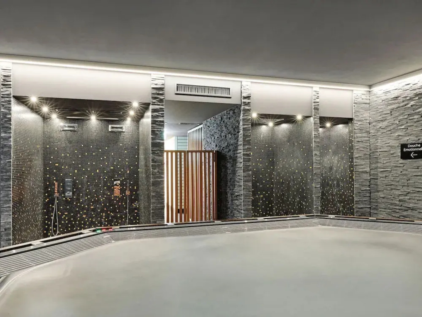 Swisspeak Resorts 2 pi ces Vercorin