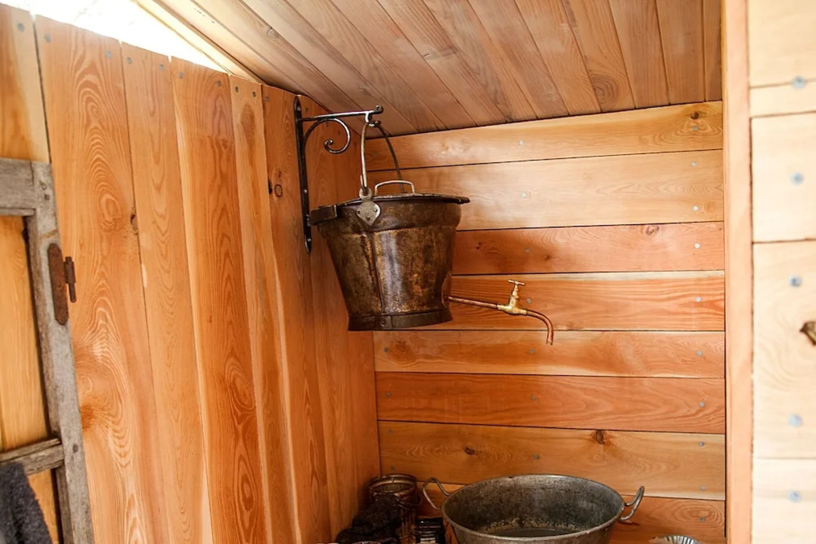 Terre des Baronnies. Cabanes