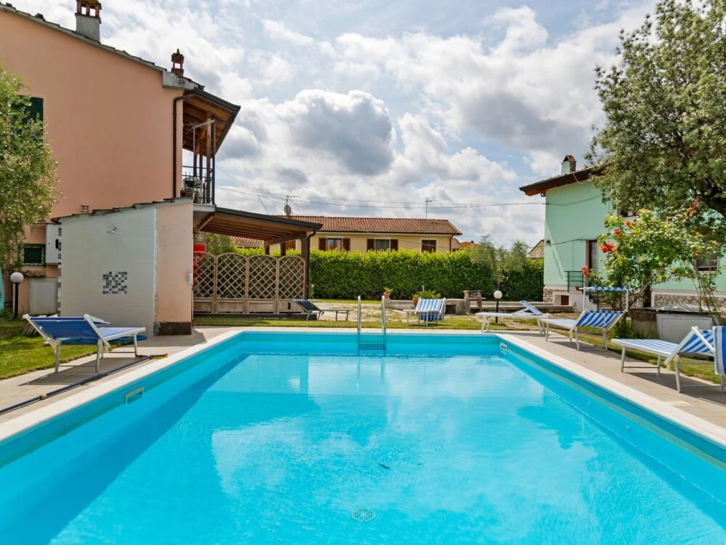 Appealing Villa in Castelfranco di Sotto with Private Pool