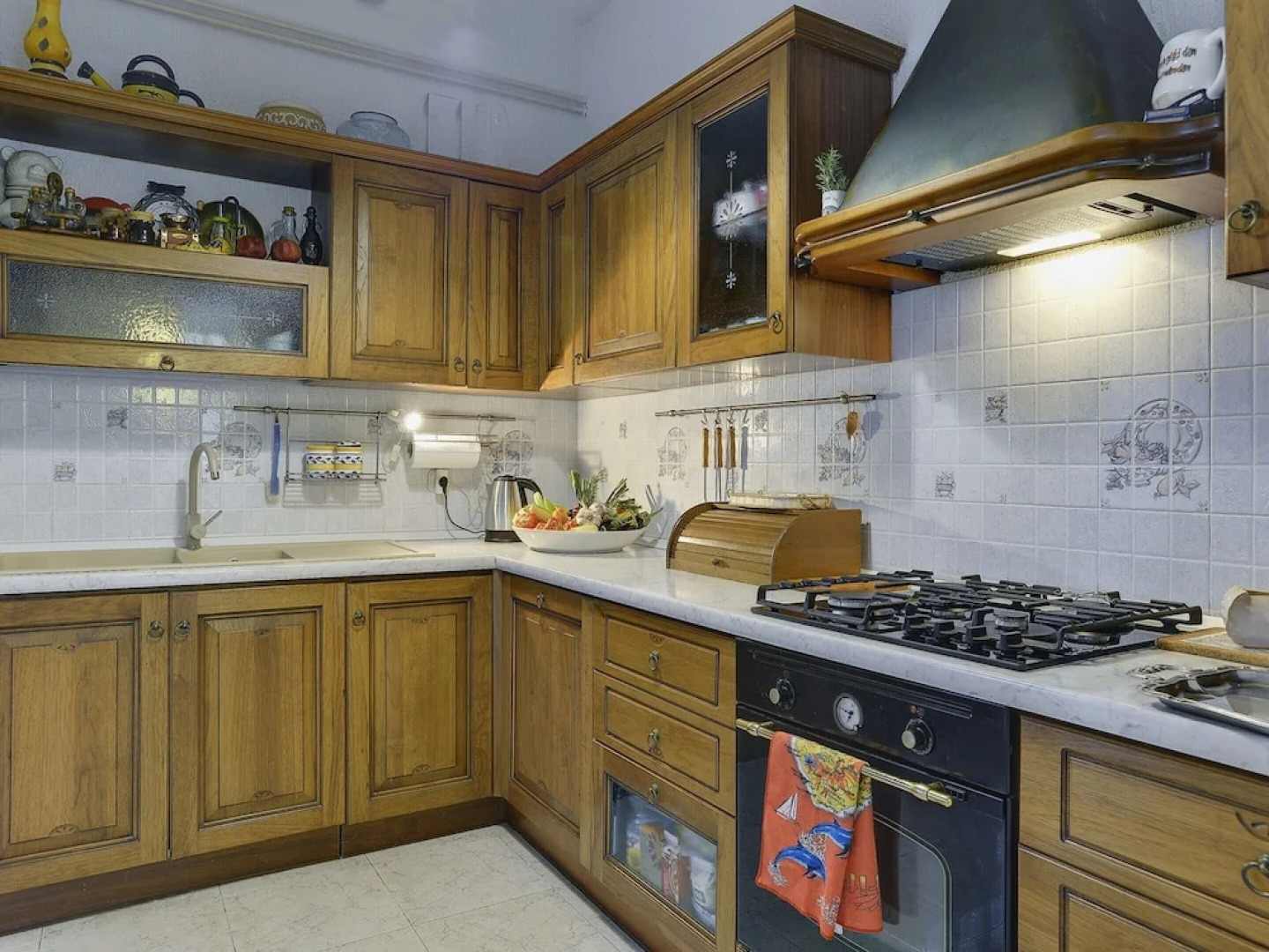 Holiday House for 14 Persons with Private Pool near Beach & Pula