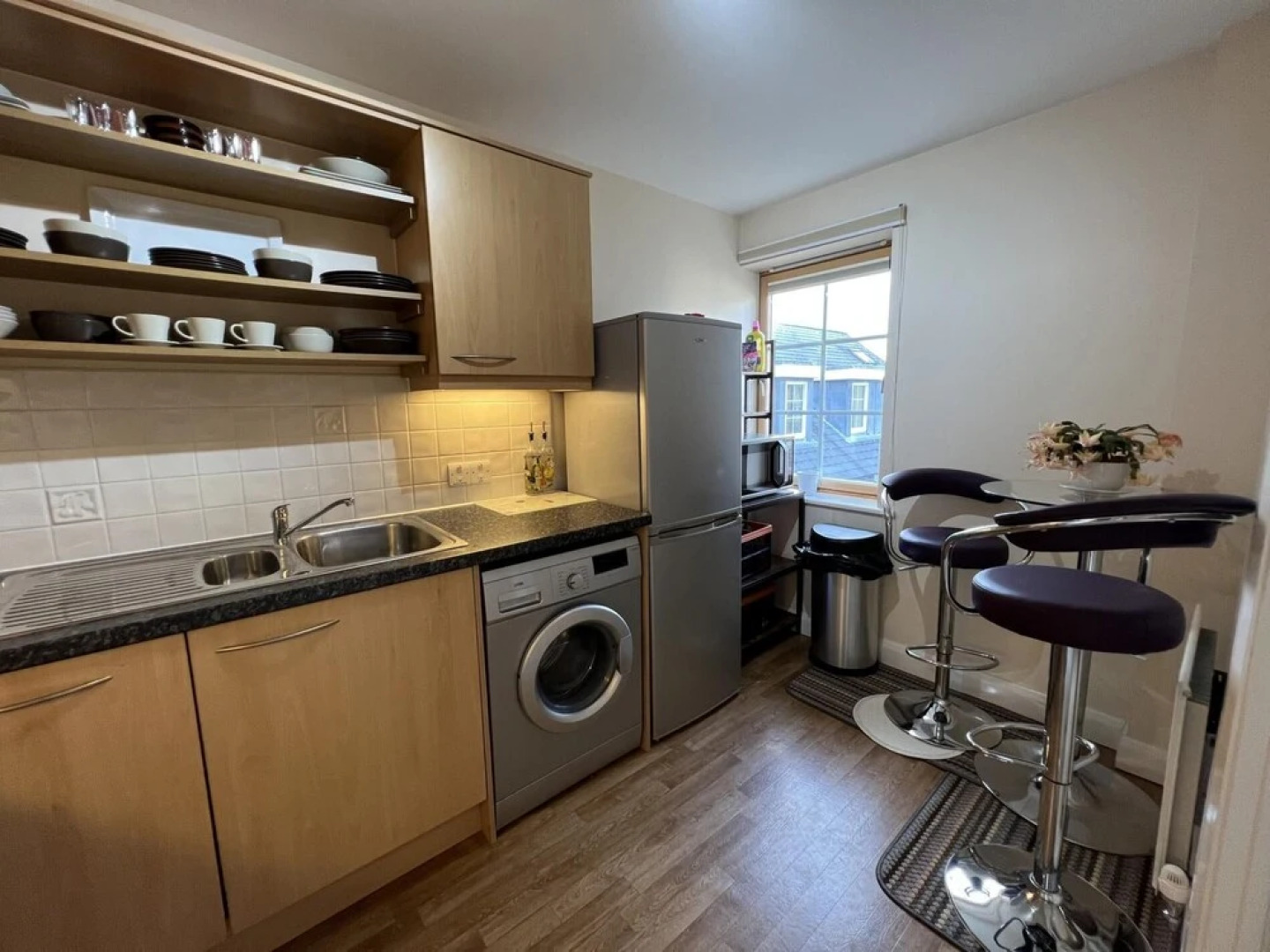 Amazing Marina View Apartment With Balcony Bristol