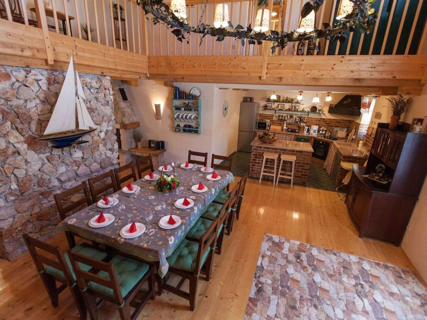 Authentic Large Villa With Private Swimming Pool & Wellness