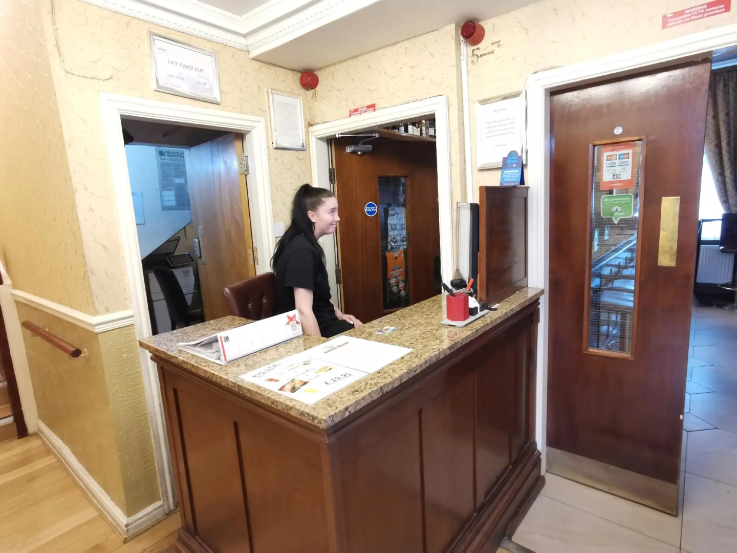 Beech Mount Hotel - Free Parking