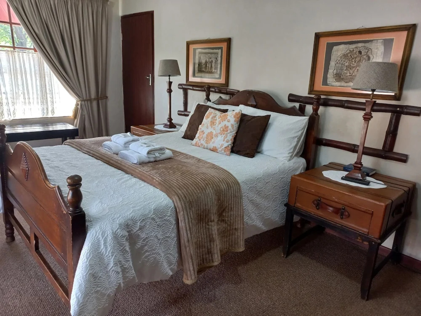 Khokha Moya Guesthouse