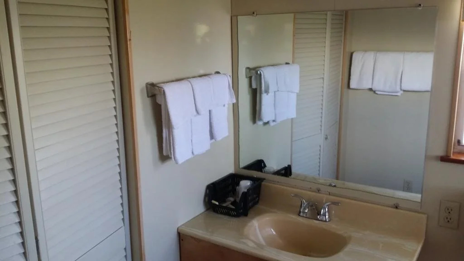 Lake Ida Beach Resort