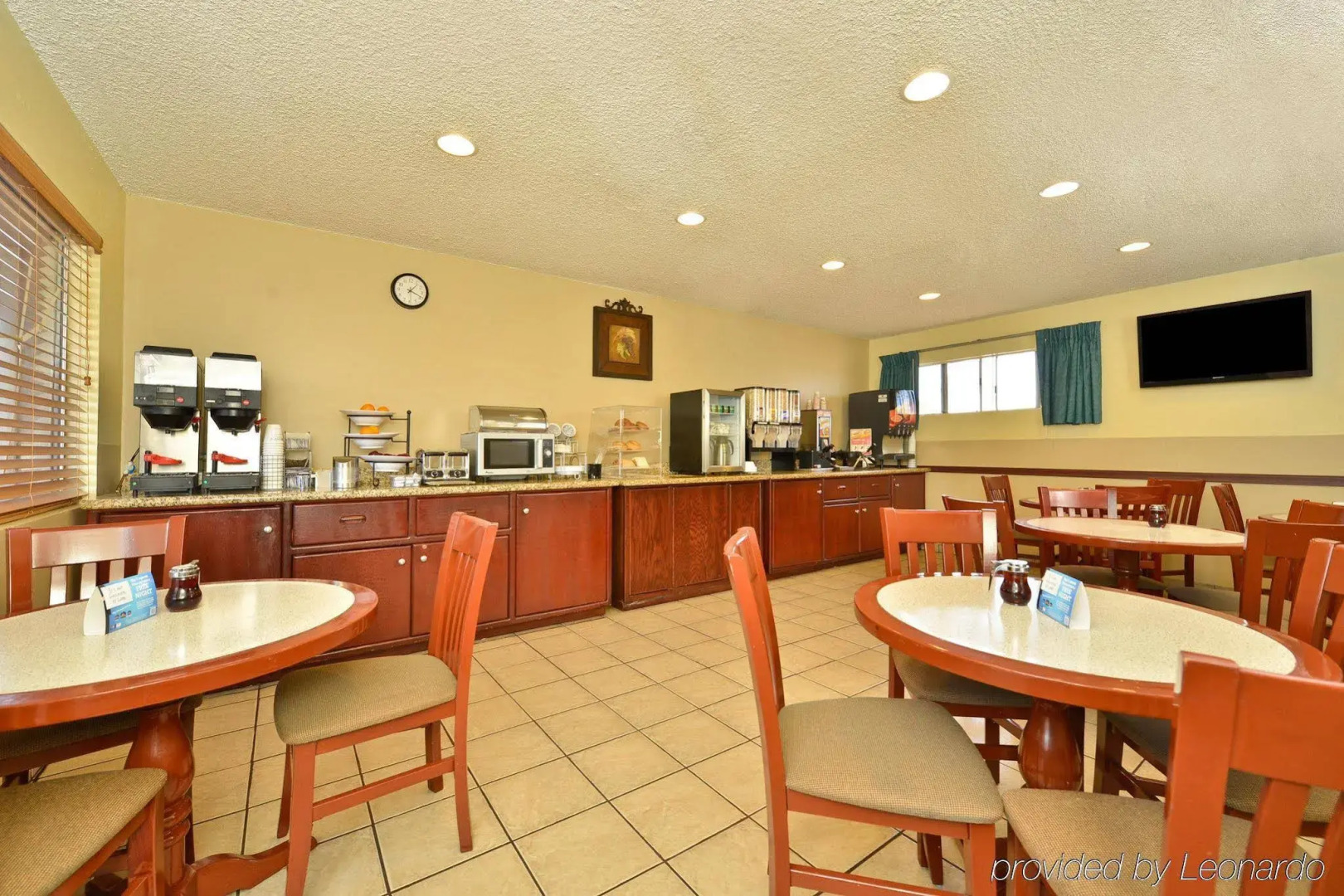 Best Western South Bay Inn