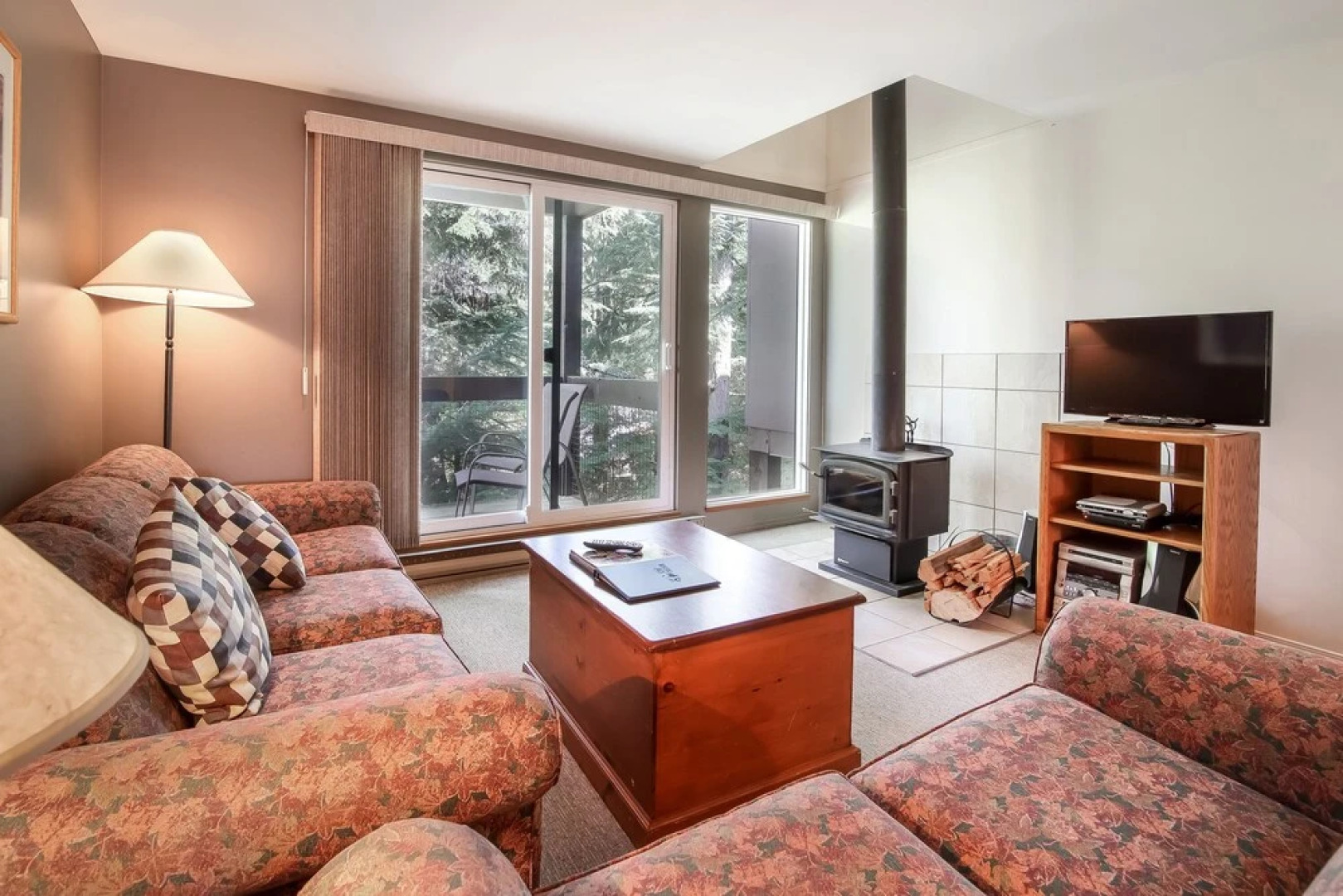 Whiski Jack Creekside