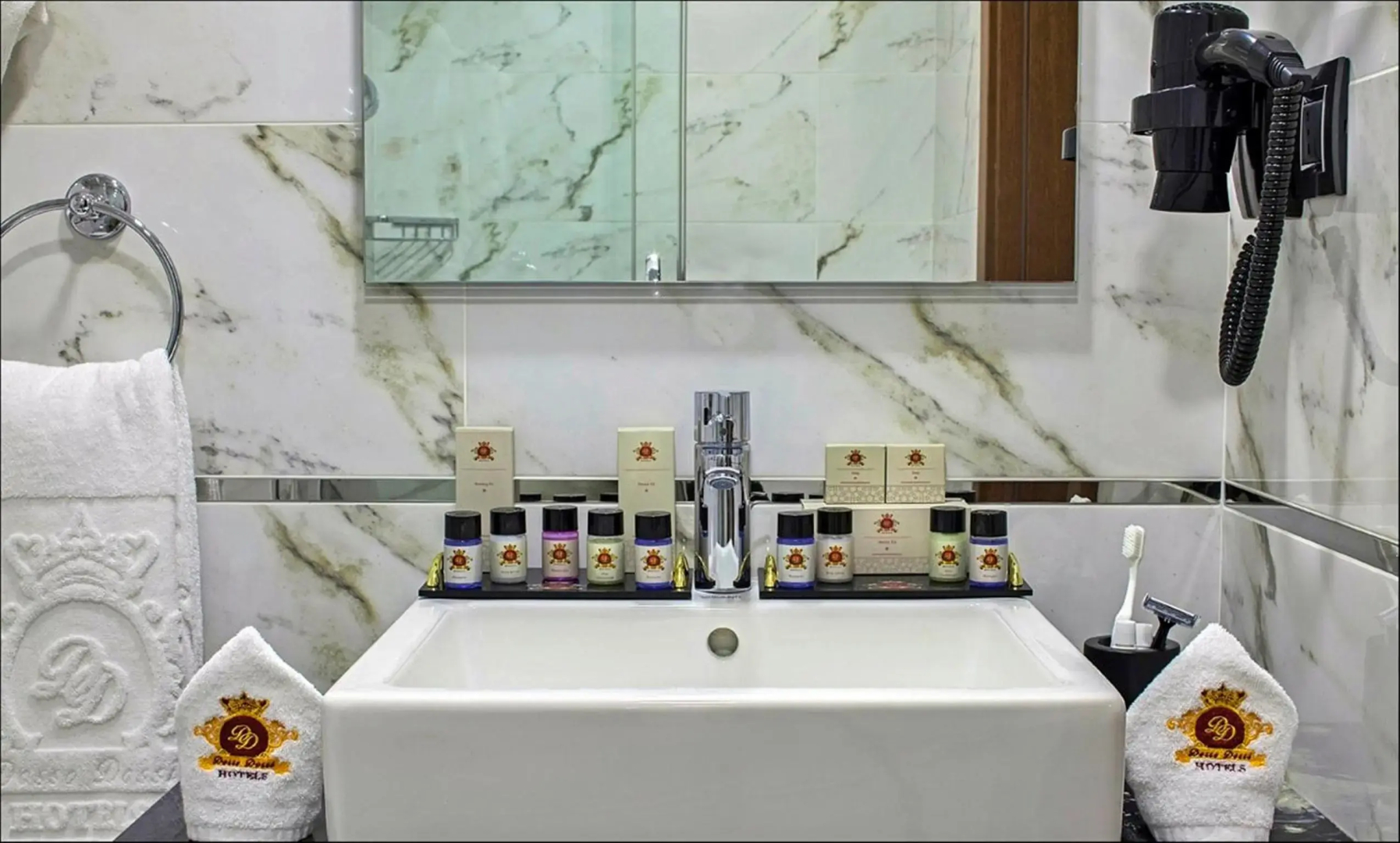 Cumbali Suite