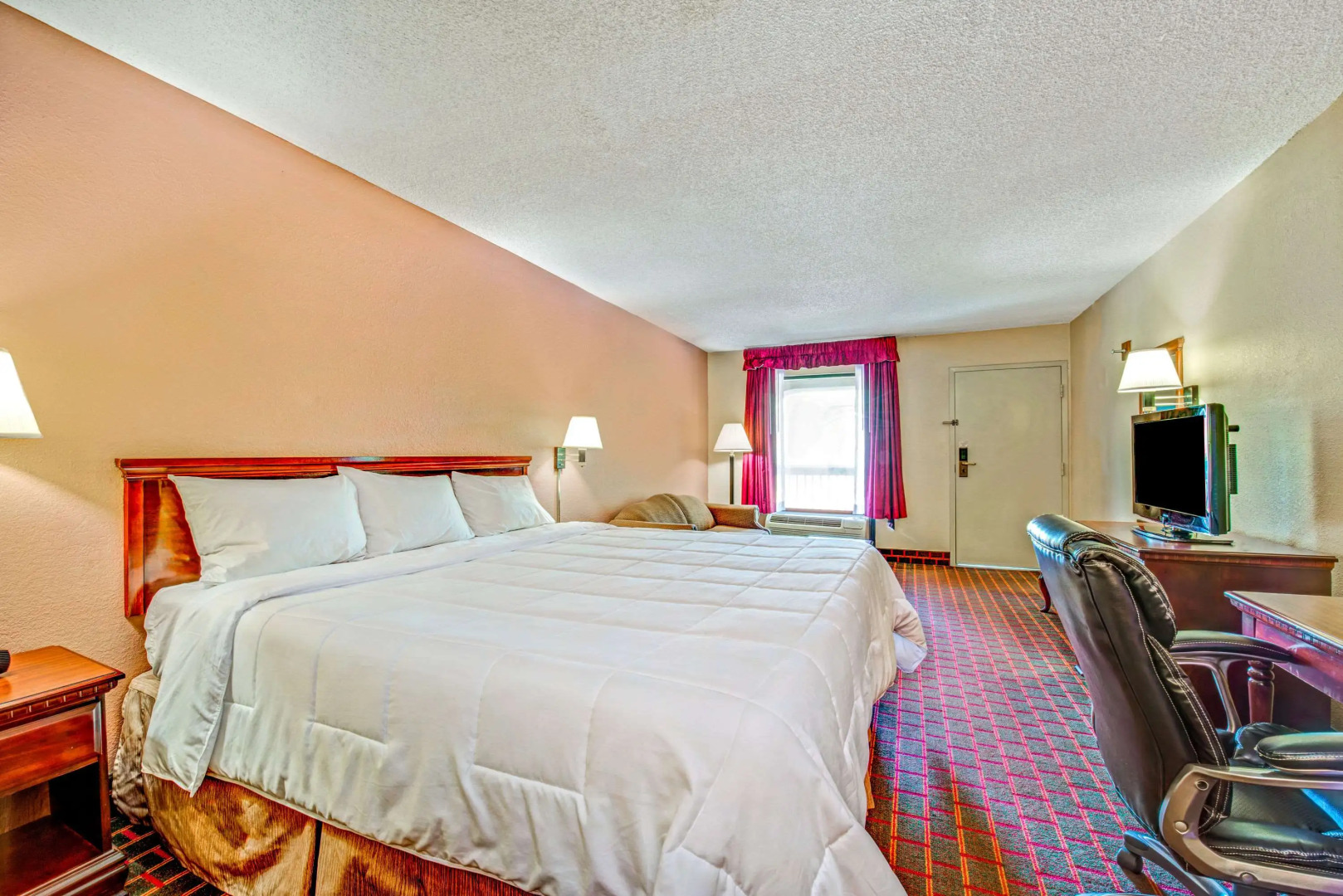 Baymont by Wyndham McDonough