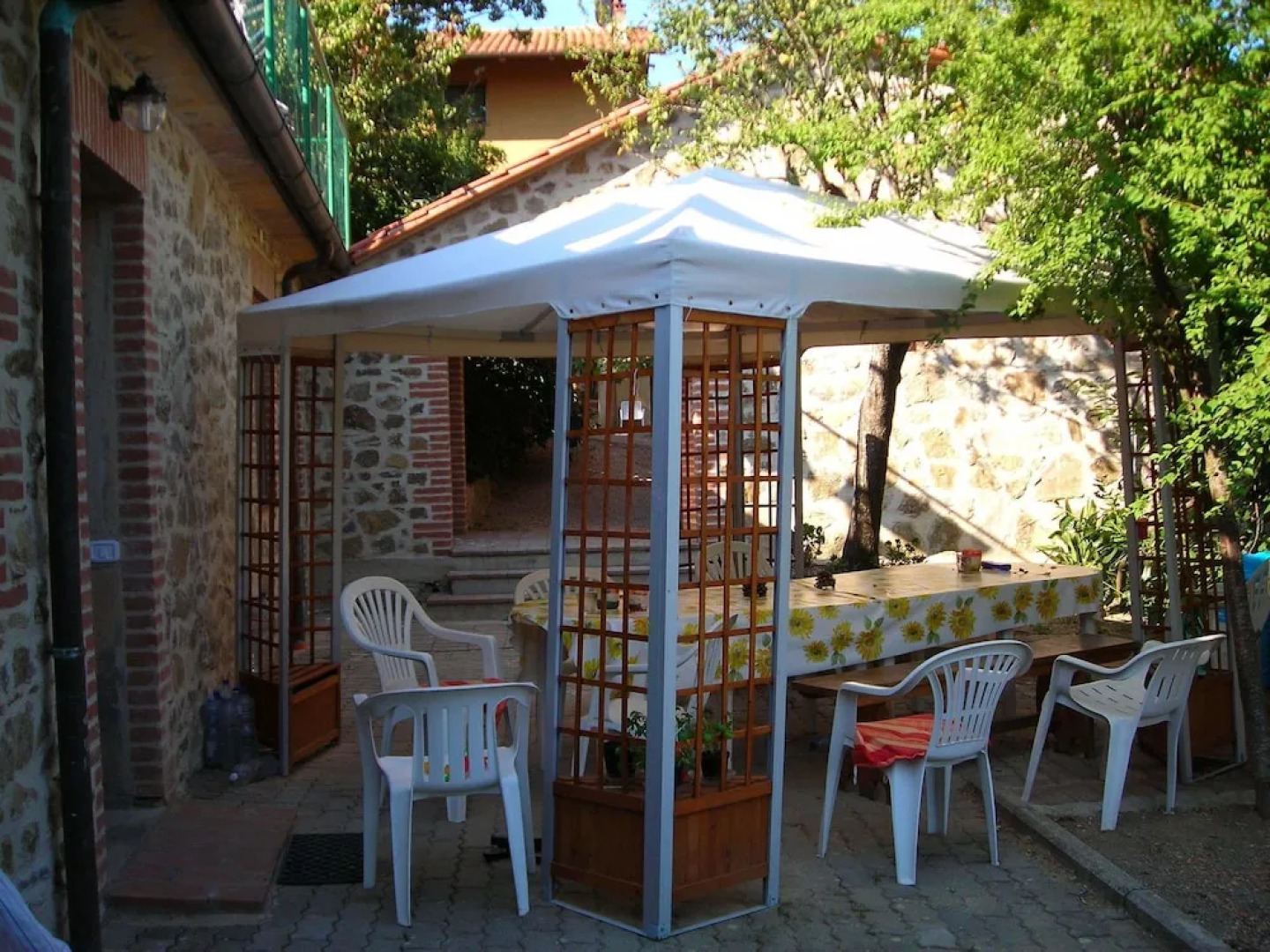 Provincial Holiday Home in Pacaino Umbria with Pool