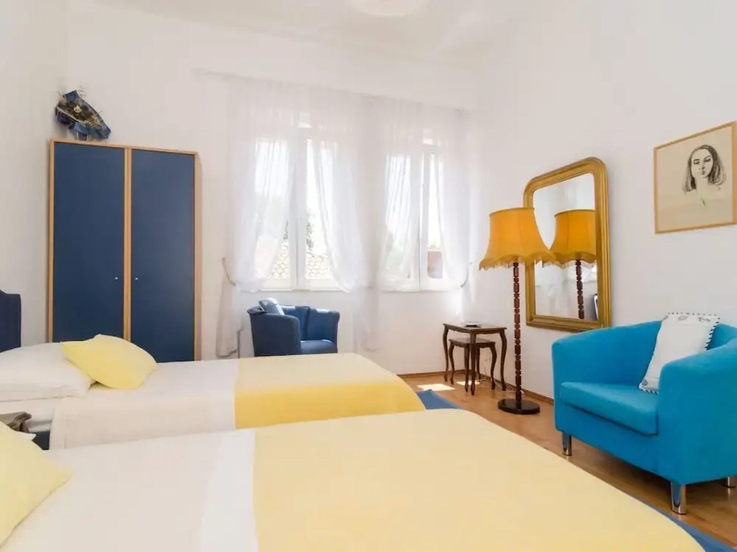 Holiday Home Gemma - Four Bedroom Holiday Home With Terrace and Swimming Pool