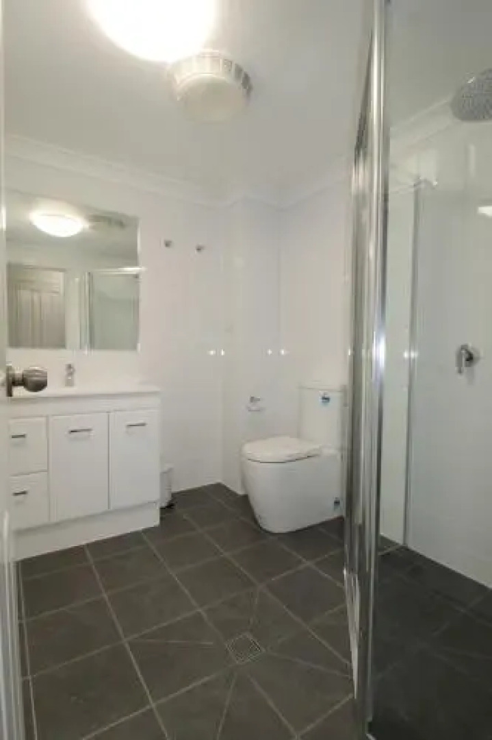 Dolphin Court 2, 1 Gowing Street