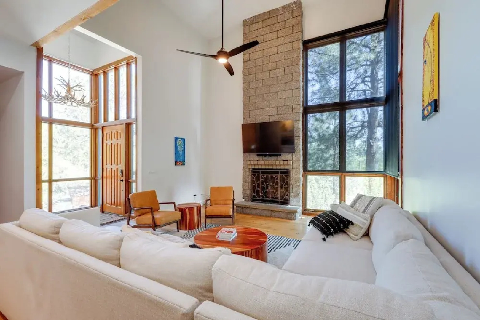 Spacious Flagstaff Home w/ Hot Tub & Fire Pit!