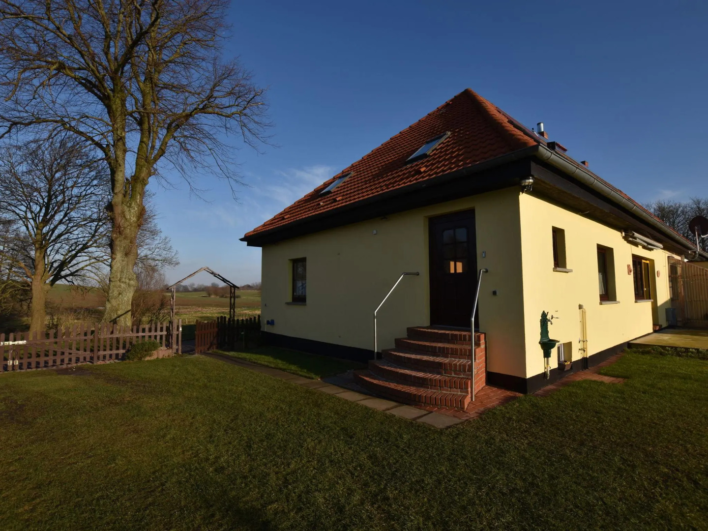 Hubsche Wohnung in Kropelin mit Eigener Terrasse