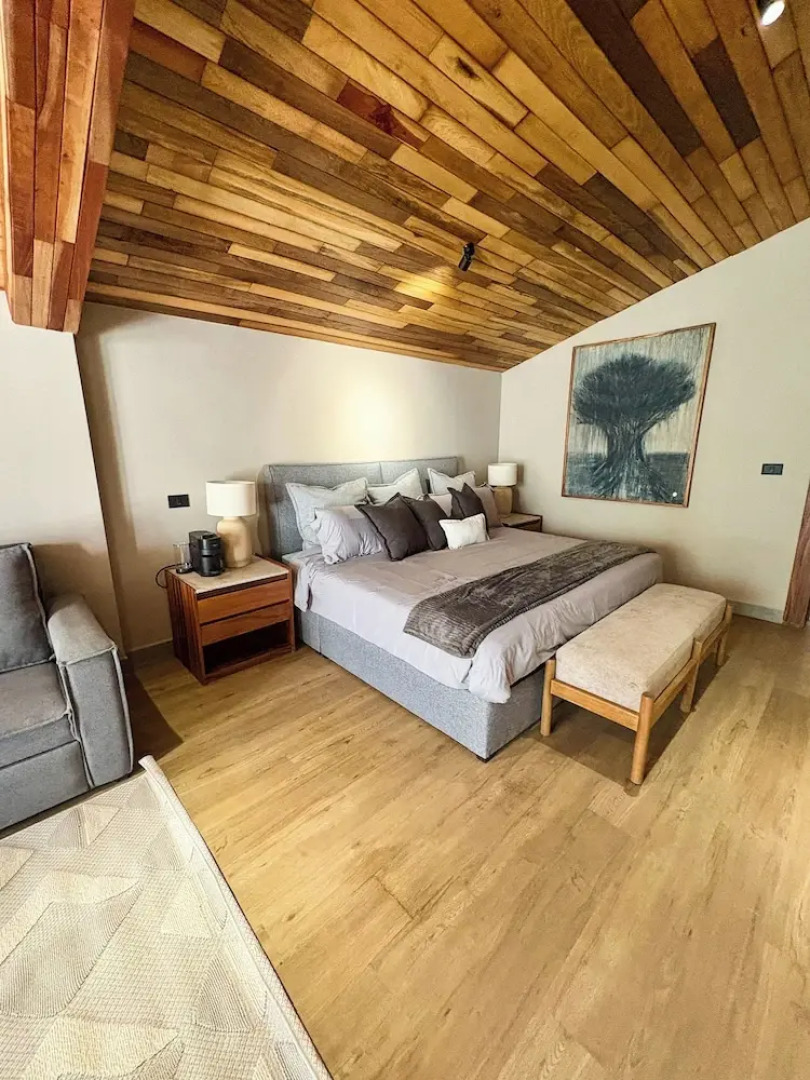 Serenzzo Hotel & Cuisine