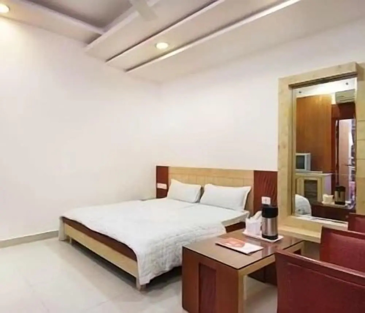 Hotel Mandakini Plaza