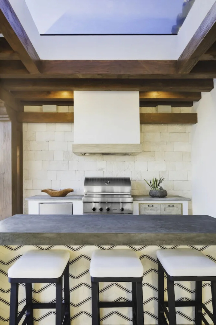 Norman Estate 18 - 3 BR Ocean Front