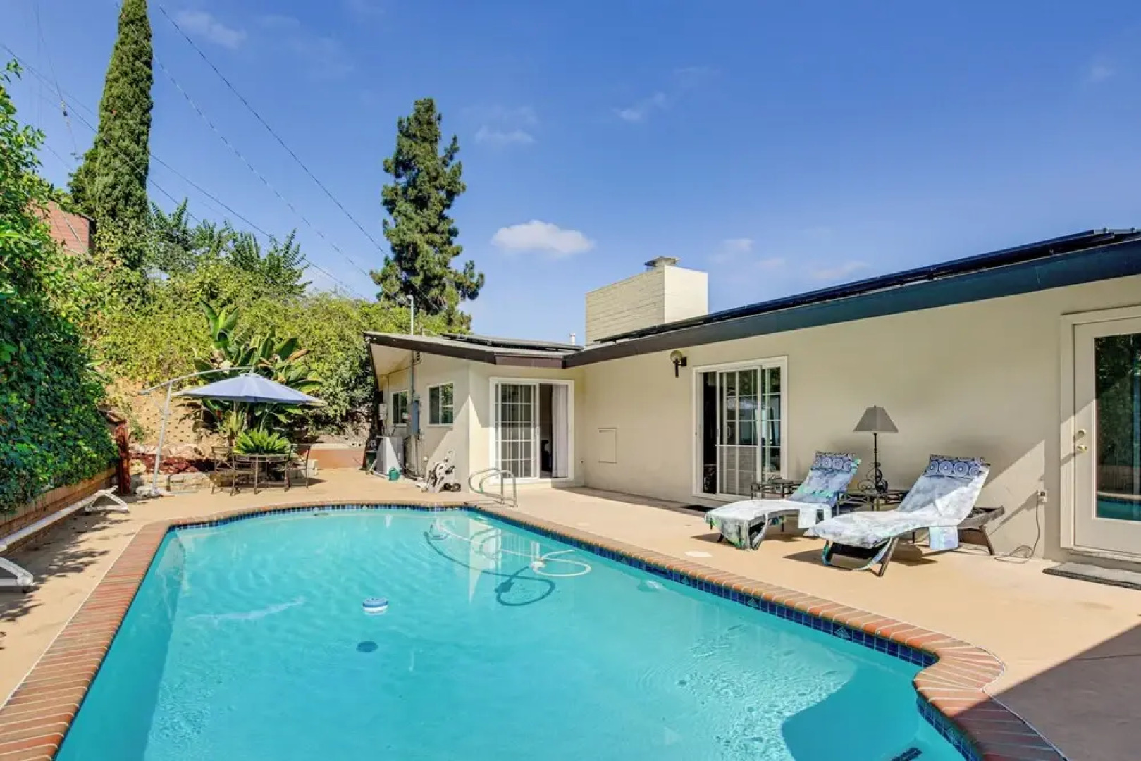 Mt. Nebo Oasis in La Mesa w/ Wraparound Deck