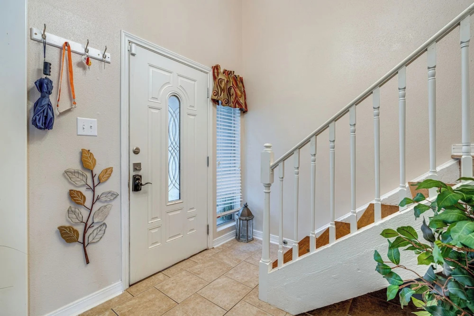 Lago Vista Golf Getaway w/ Decks + Pool Access!