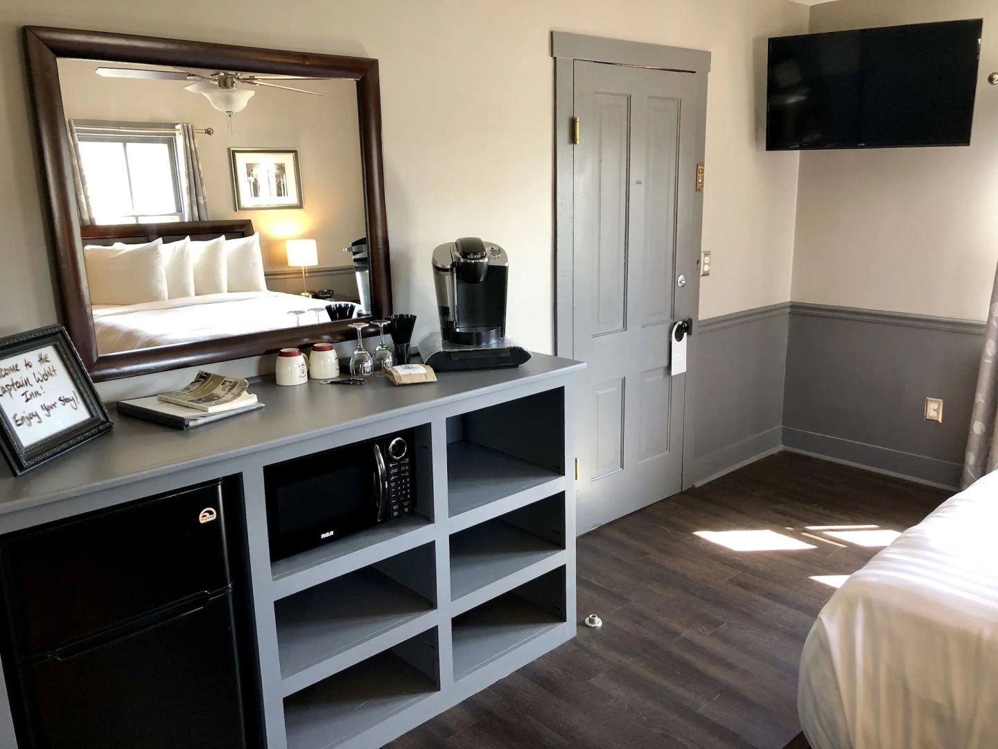 Captain Wohlt Inn Bed & Breakfast