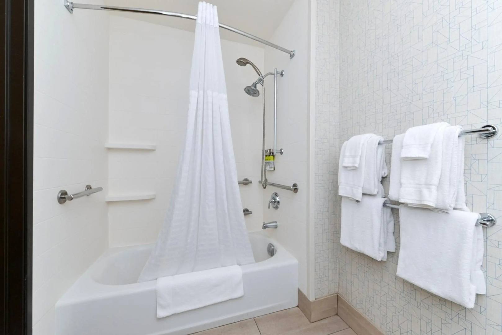 Holiday Inn Express Madera - Yosemite Park Area by IHG