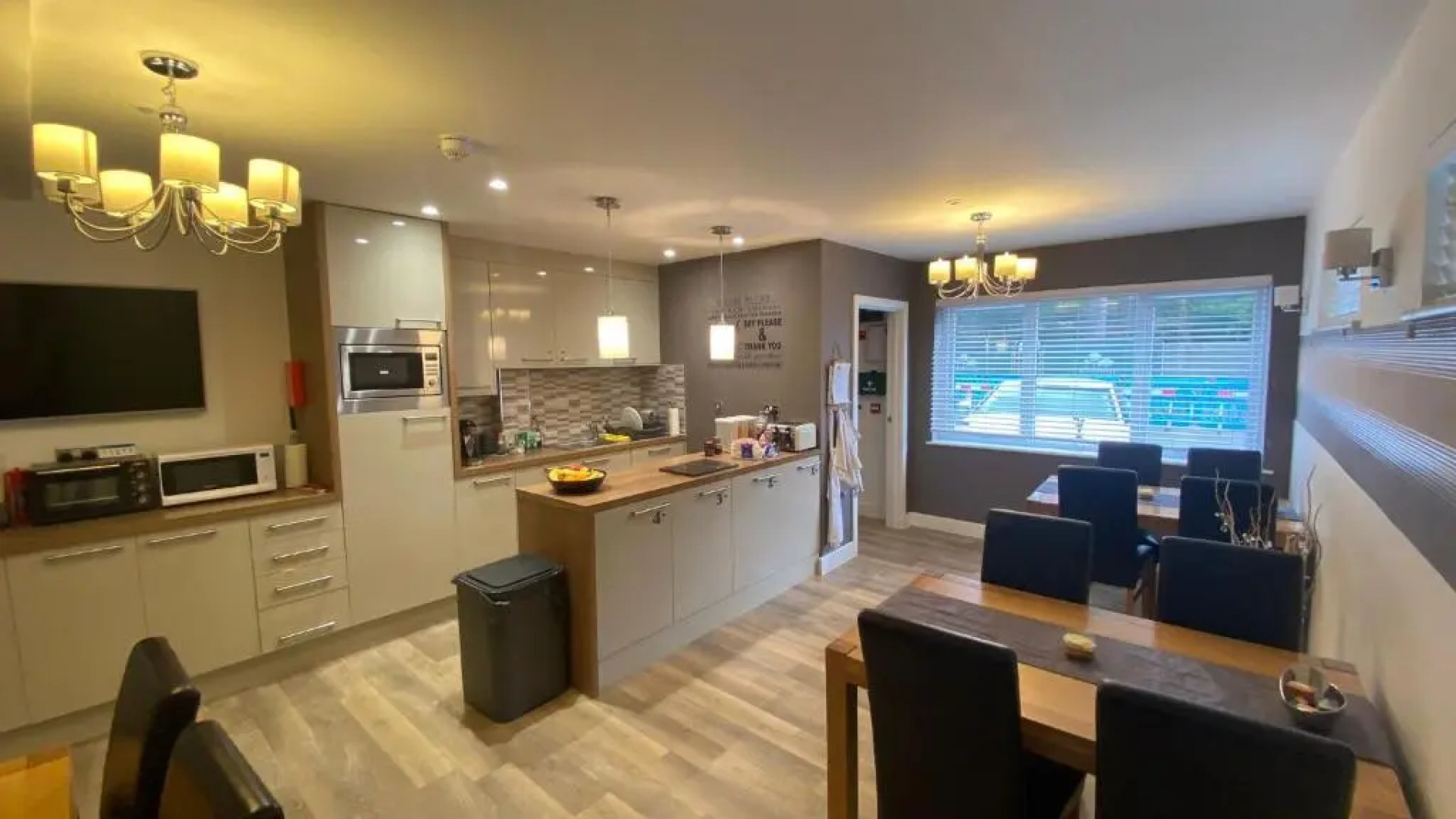 Deepcut Lodge Bed and Breakfast Self Service