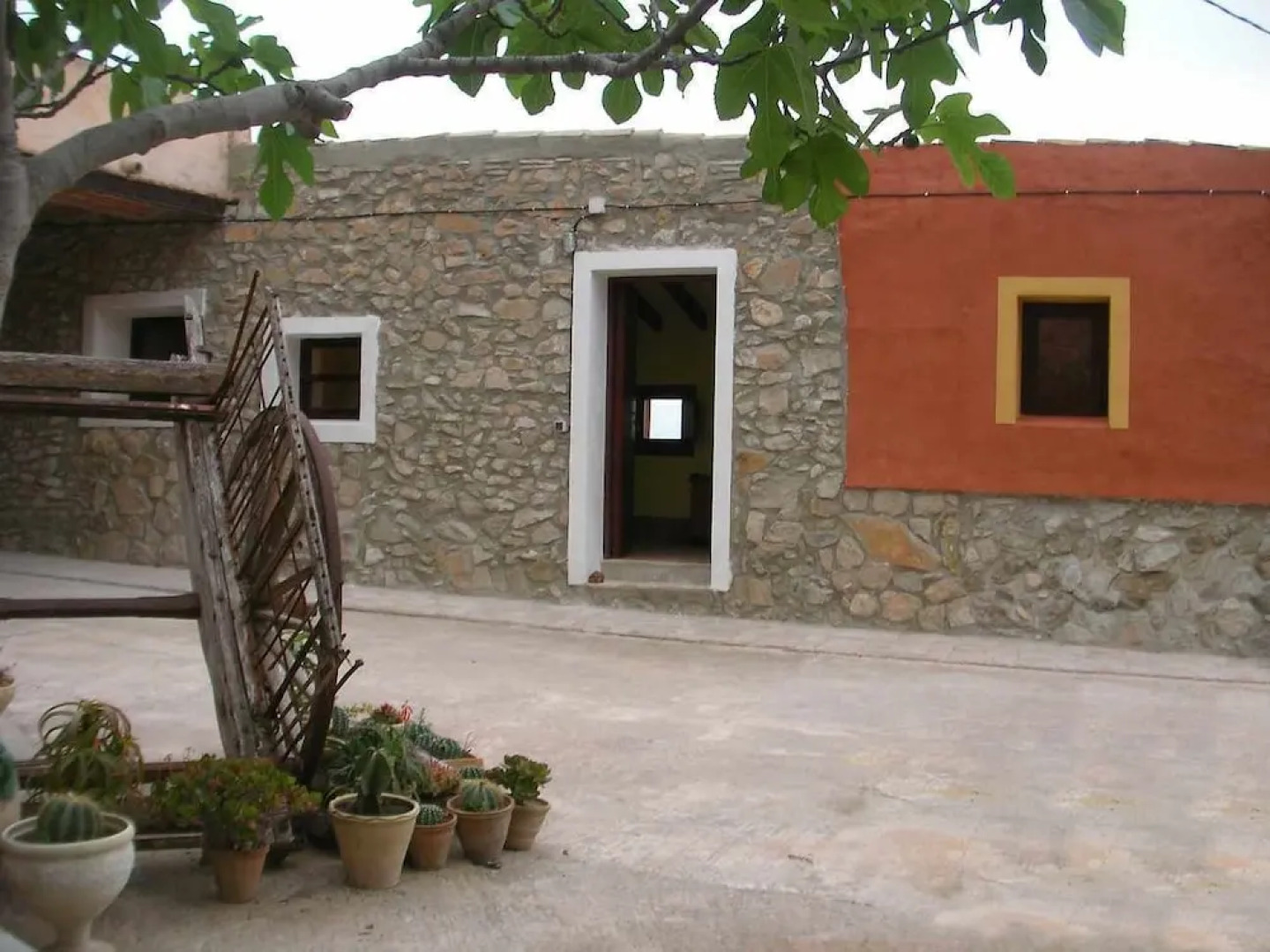 Apartamentos Rurales La Fàbrica