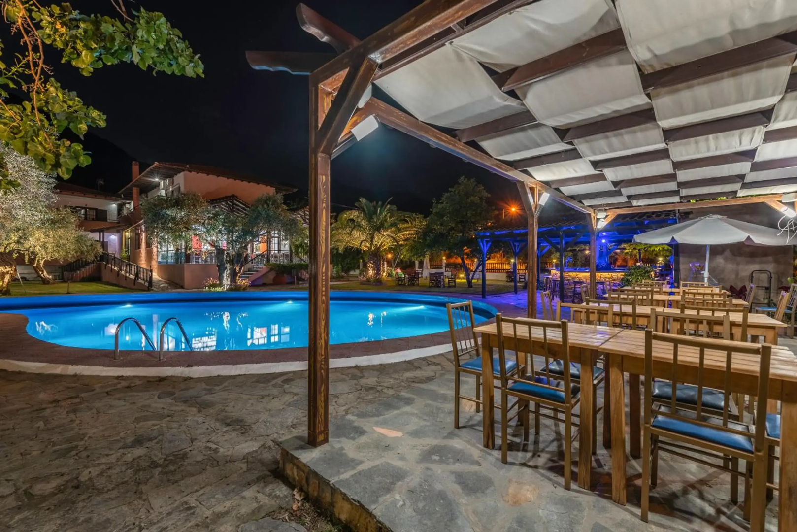 Filosxenia Natasa Hotel