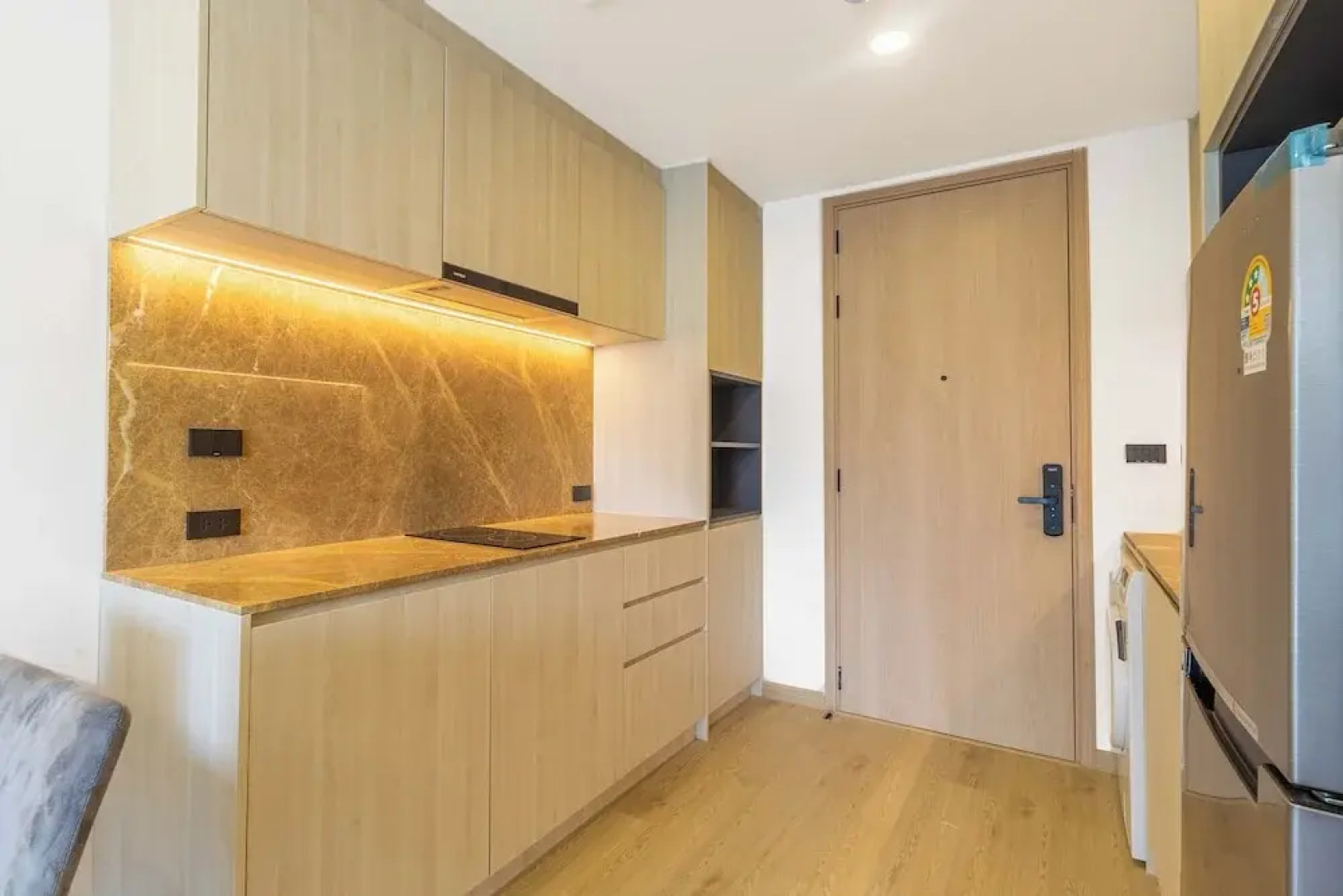 1BR Prime Spot Pool&Gym Near Beach C231