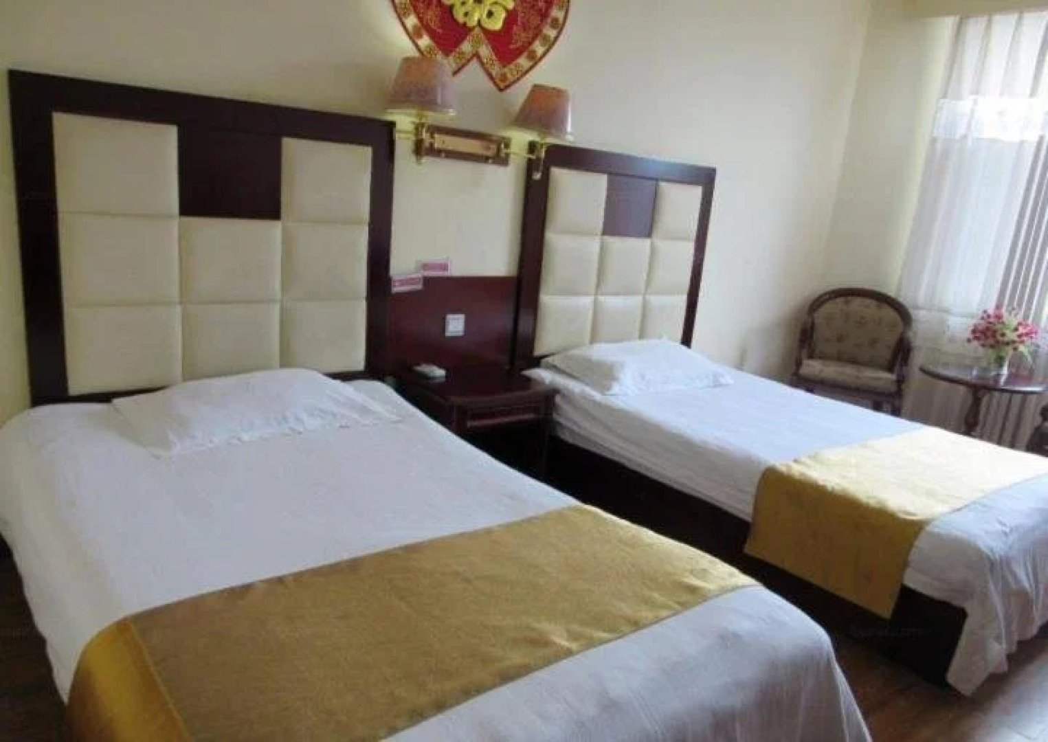 Changcheng Busines Hotel