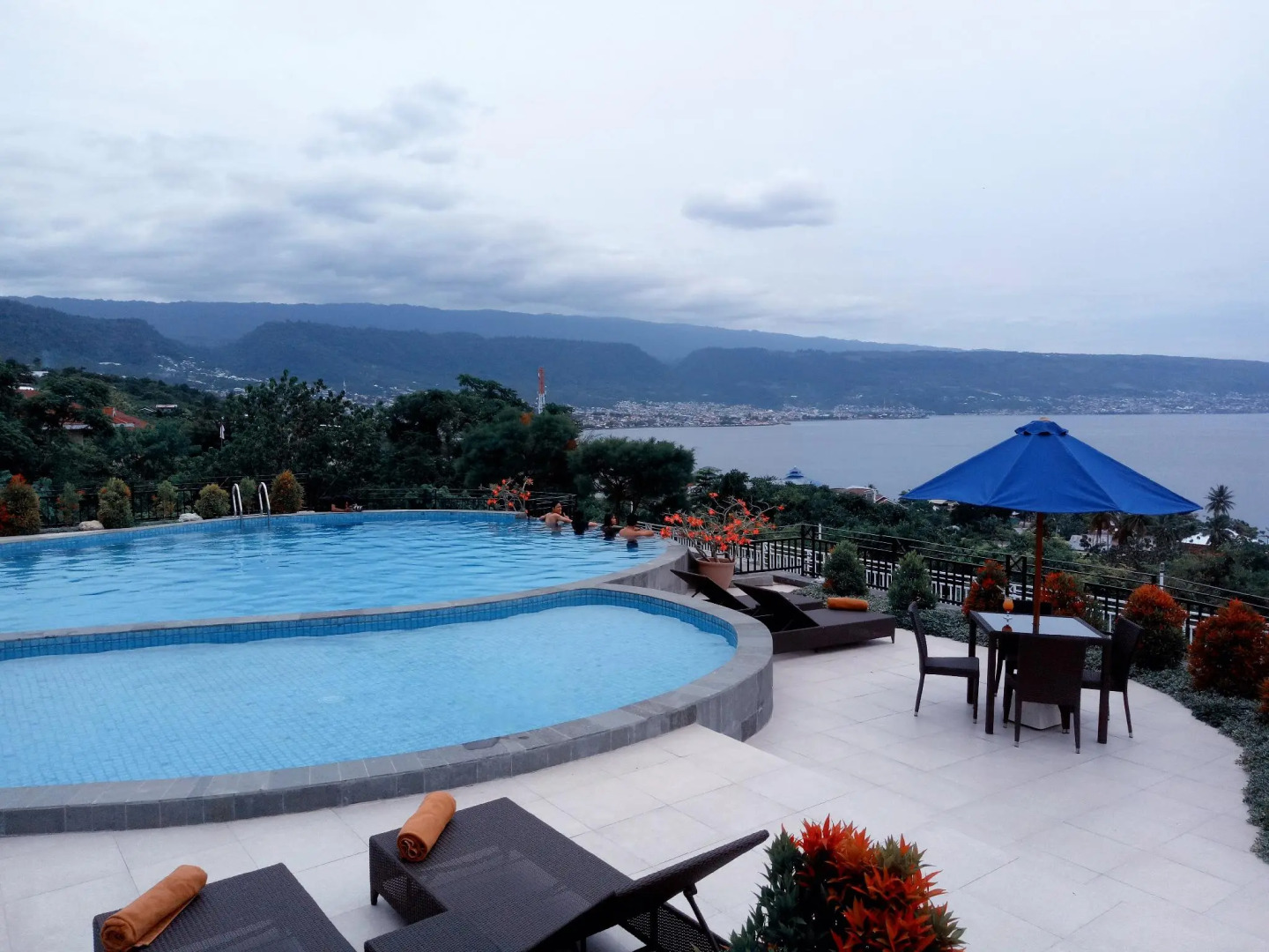 Hotel Santika Luwuk - Sulawesi Tengah