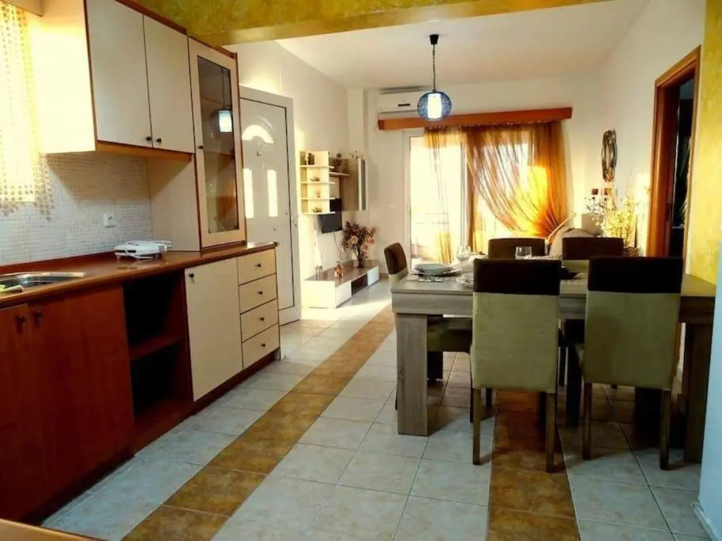 Cozy apartment in Paradisi