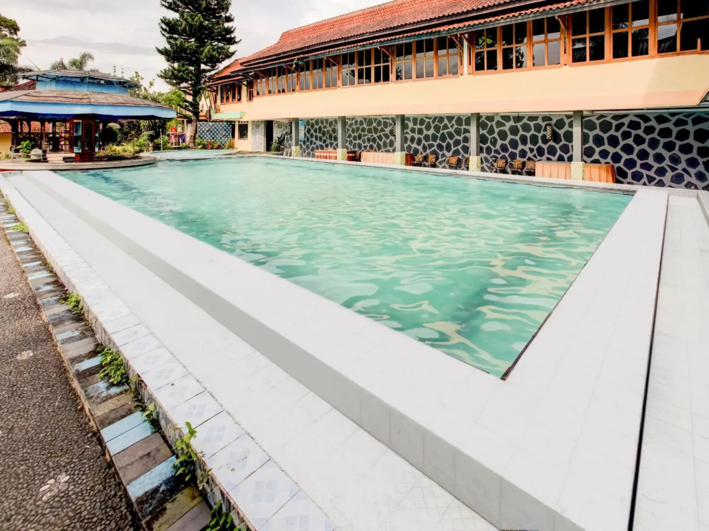 OYO 90114 New Cipayung Asri Hotel