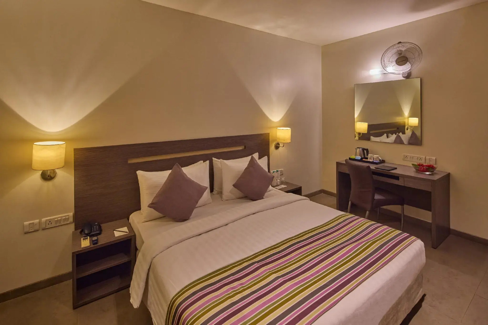 Confident Amoon - The Glamour Spa and Resort