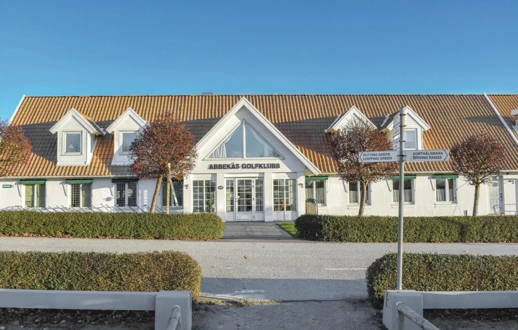 Awesome Home in Abbekås With 4 Bedrooms