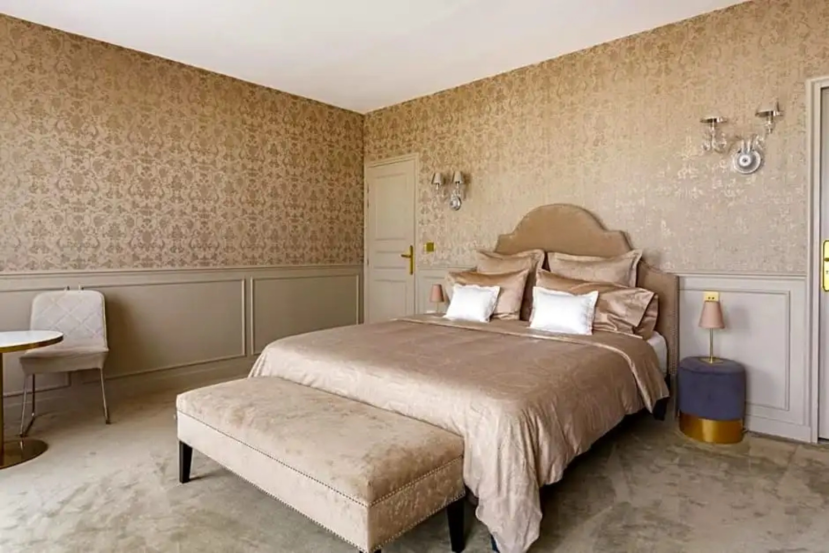 Le Chateau D’Hardricourt