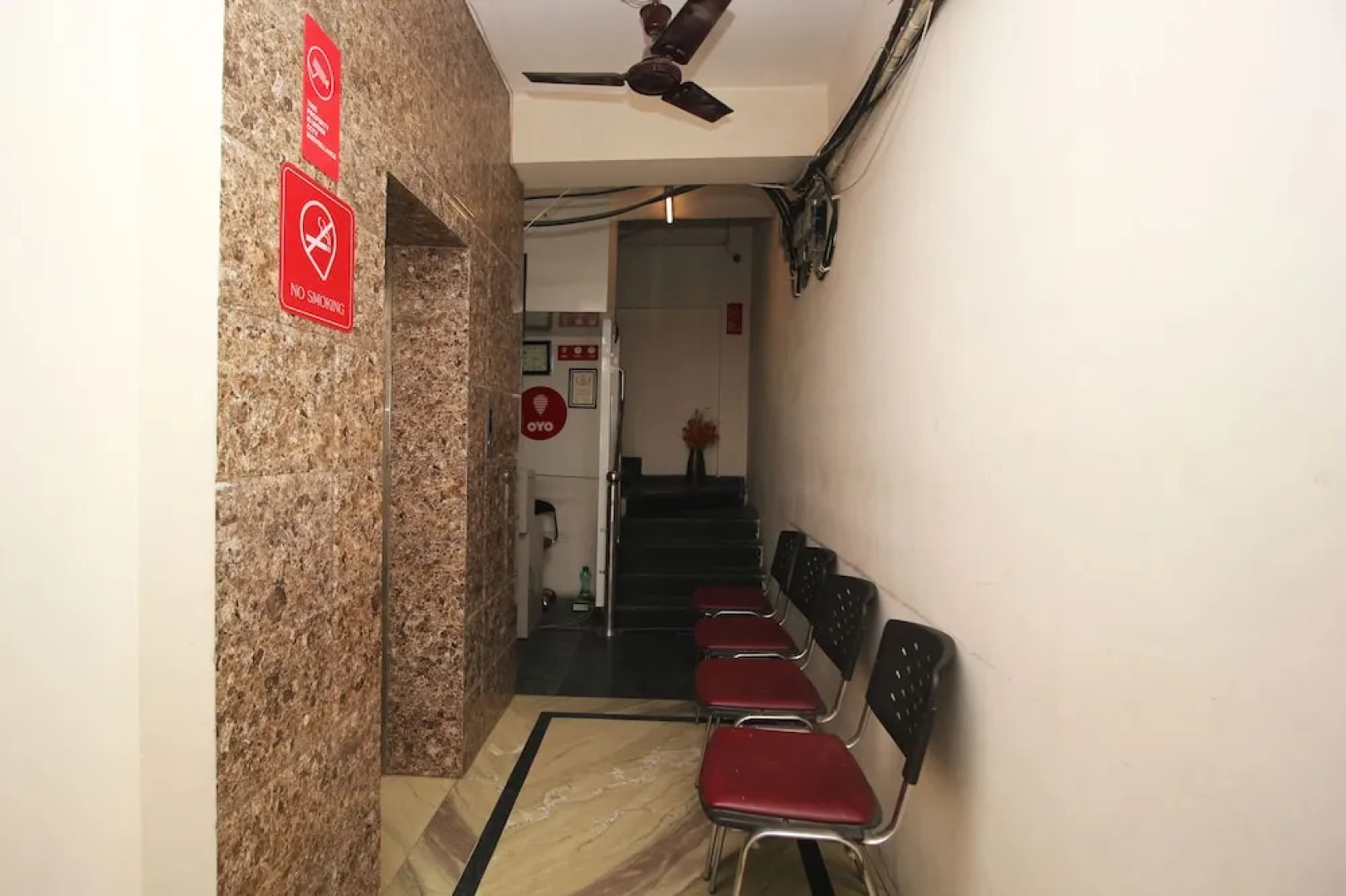 Cosy Tree Rooms by OYO Rooms