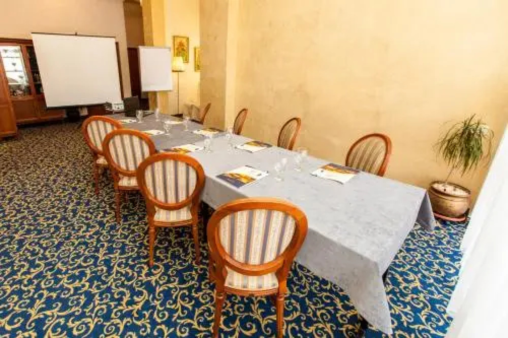 Hotel Nowy Dwór W Zaczerniu