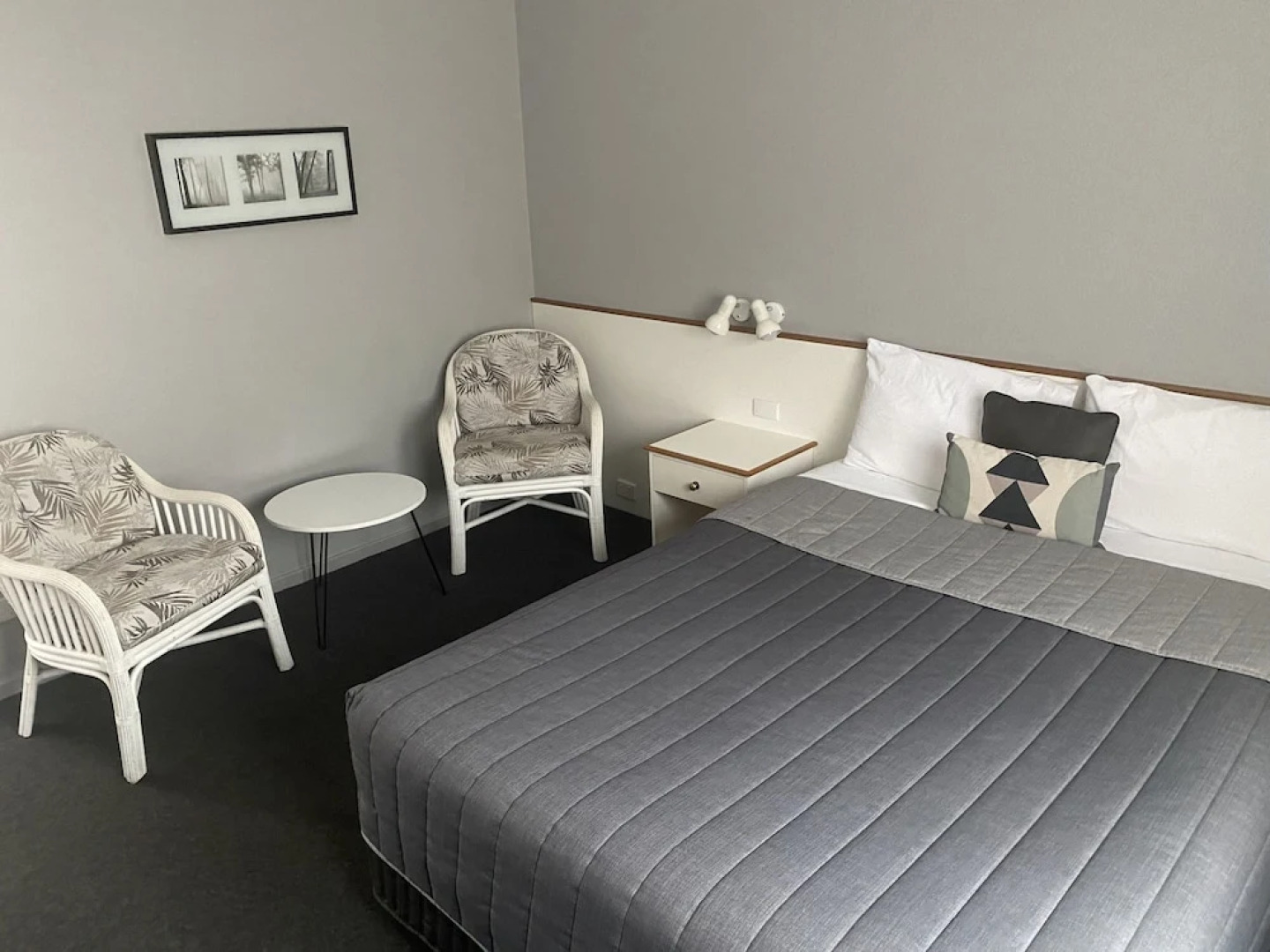 Tumbarumba Motel & Elms Restaurant