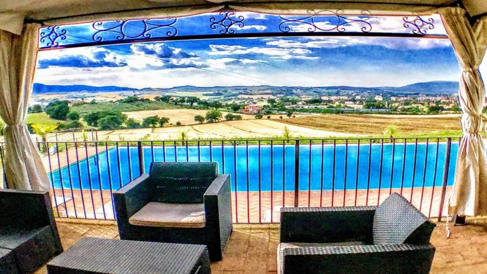 Spoleto By The Pool Whole Villa - Sleeps 24